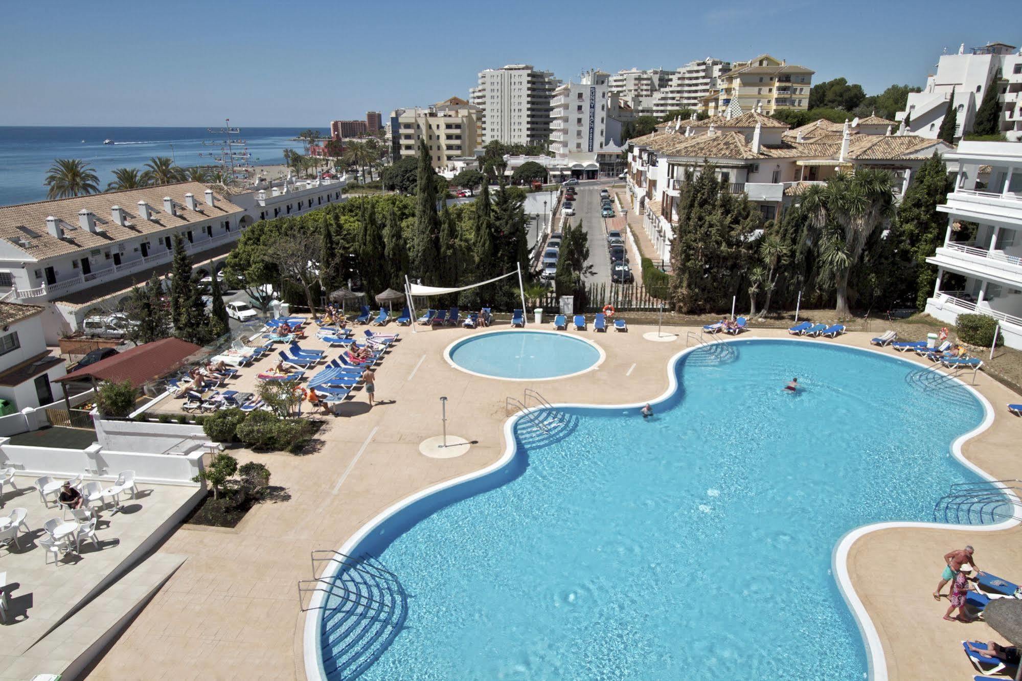 Hotel Palia La Roca Benalmadena Bagian luar foto
