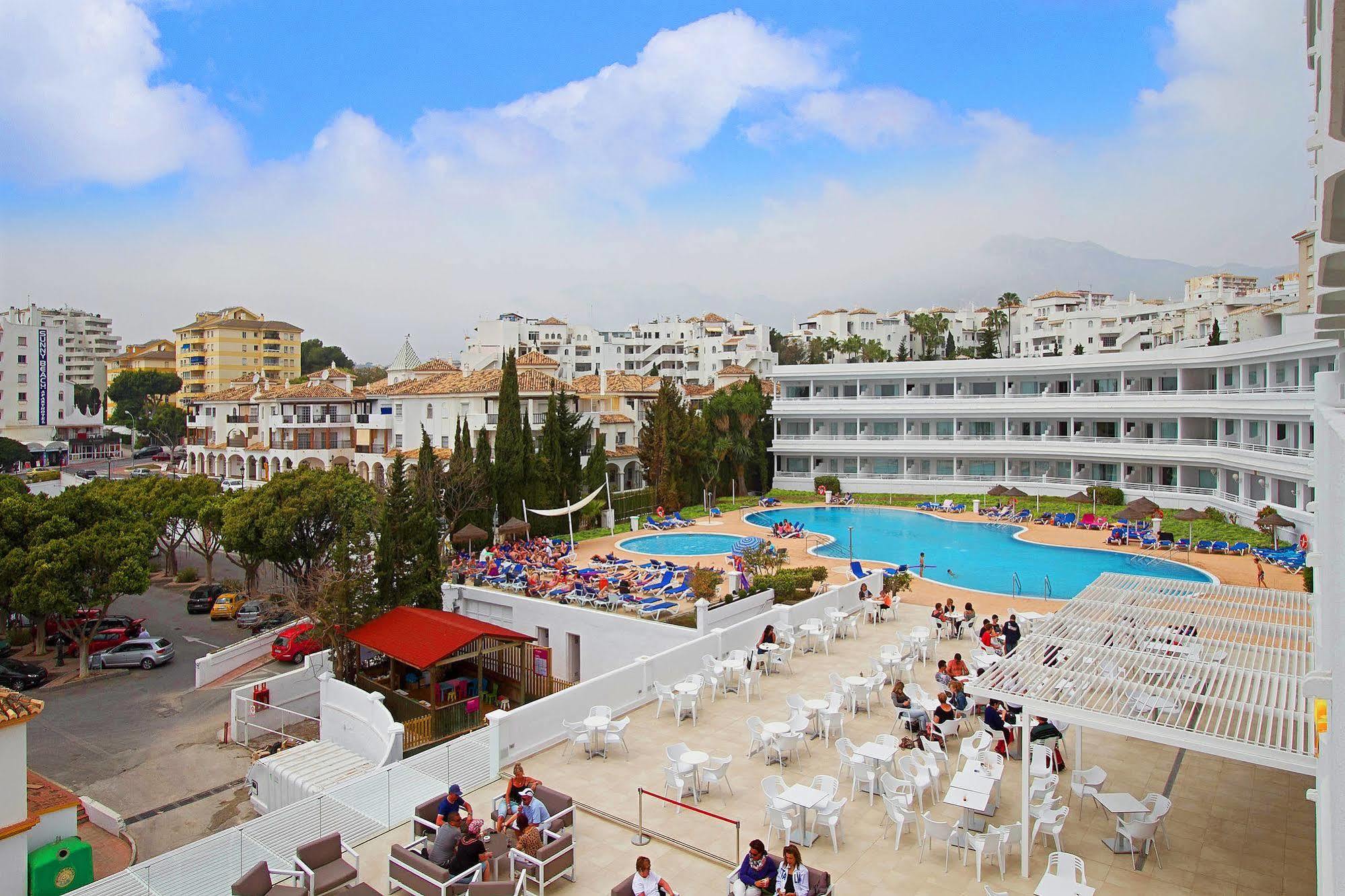 Hotel Palia La Roca Benalmadena Bagian luar foto